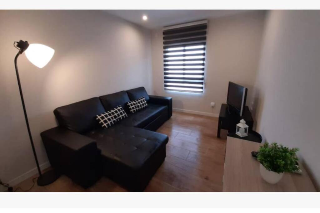 Apartamento Centrico De Diseno En Calle Tres Forques,บาเลนเซีย ภายนอก รูปภาพ