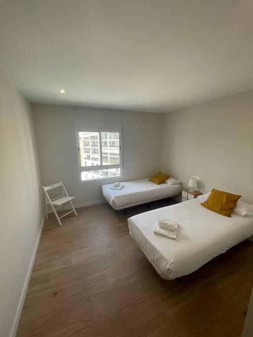 Apartamento Centrico De Diseno En Calle Tres Forques,บาเลนเซีย ภายนอก รูปภาพ