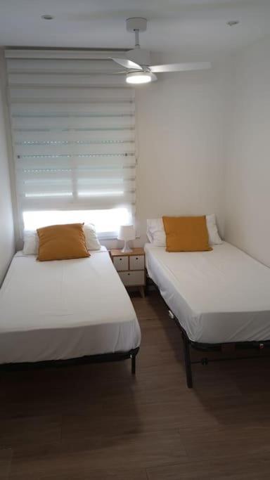 Apartamento Centrico De Diseno En Calle Tres Forques,บาเลนเซีย ภายนอก รูปภาพ